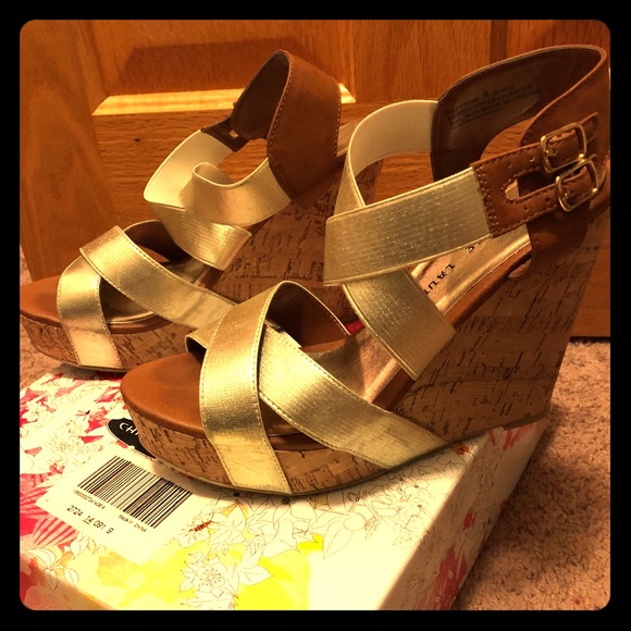 Chinese Laundry Shoes - Chinese Laundry Destinee Gold Wedge Size 9